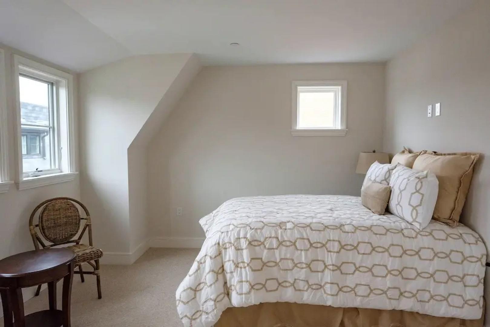 Capitol Hill - Four Bedroom TownHouse