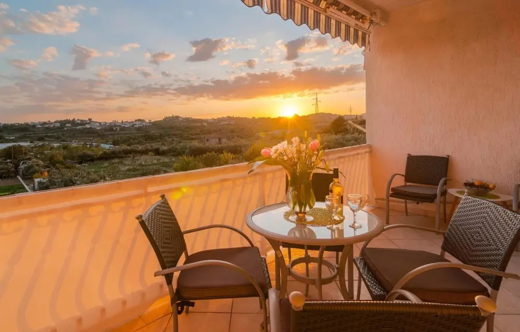 Stunning Home in Zrnovnica With Wifi and 6 Bedrooms