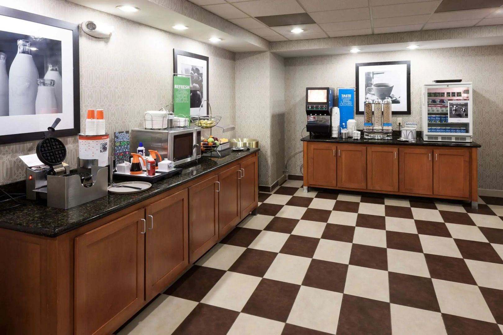 Hampton Inn & Suites Cedar Rapids - North