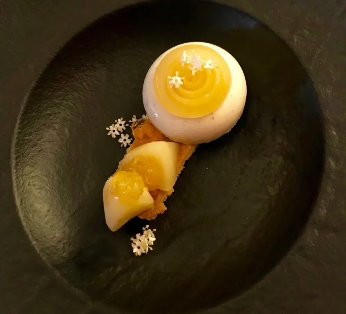 1883 Restaurant & Rooms