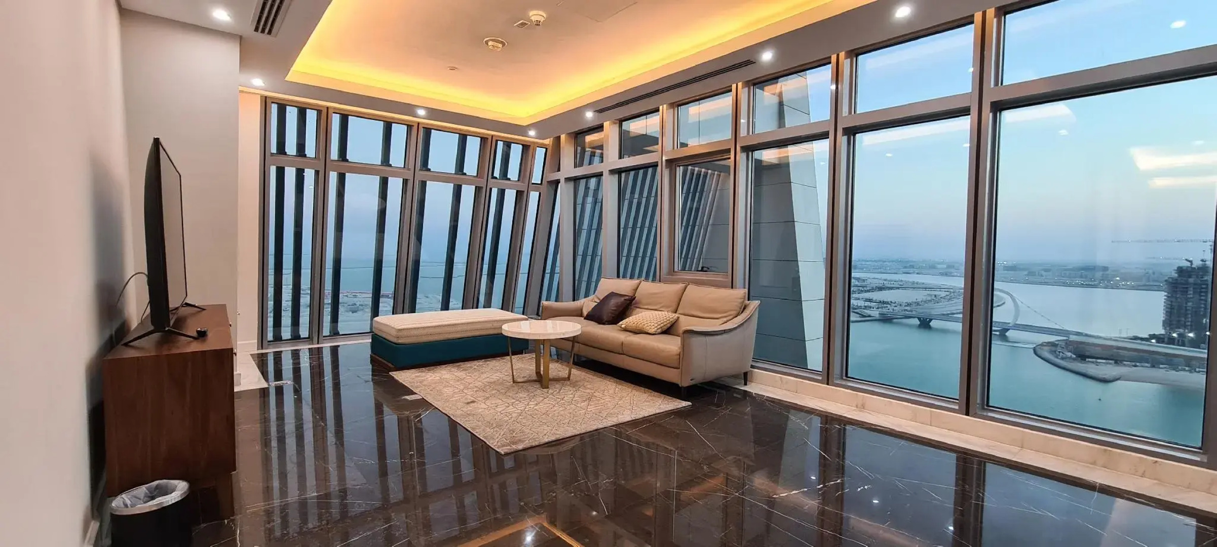 Water Front Hotel and Apartment