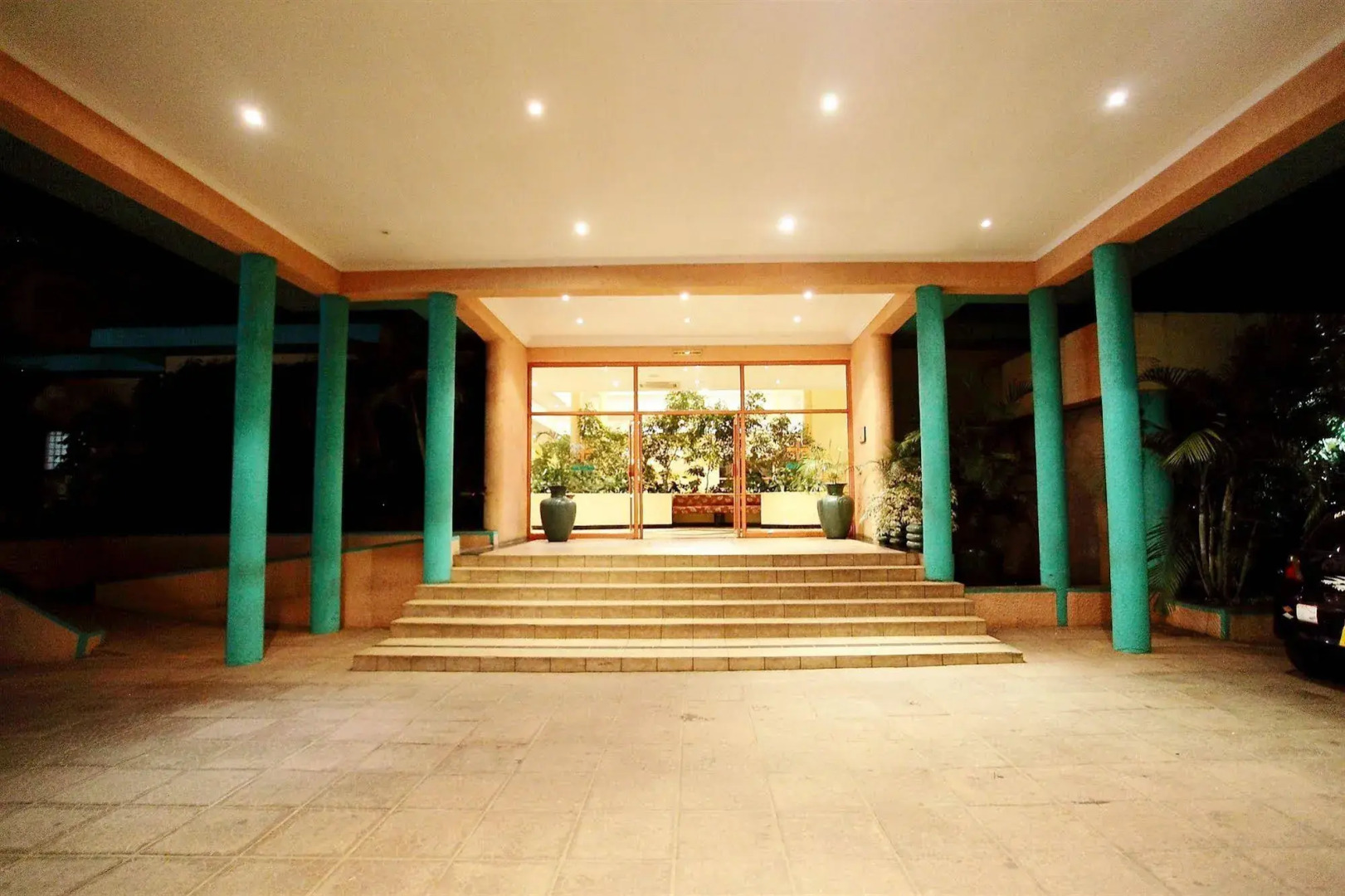 Crossroads Hotel Lilongwe