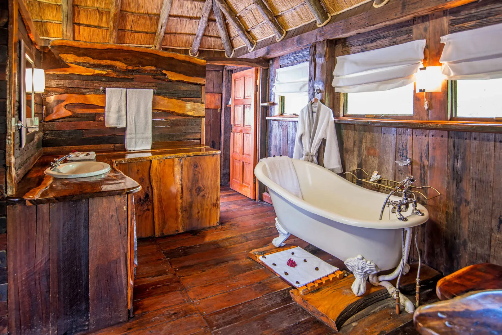 Karongwe - River Safari Lodge