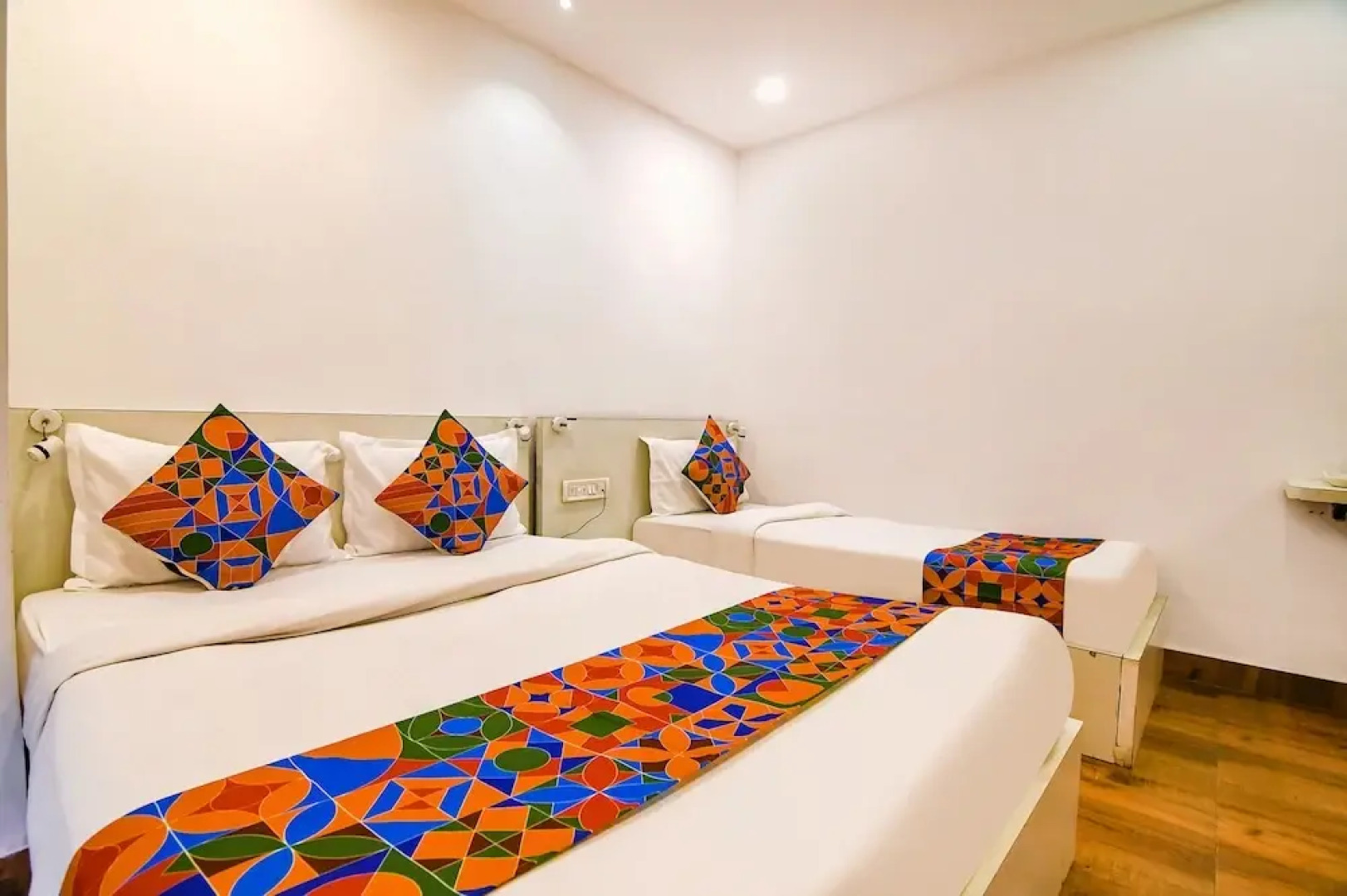 Transit Express By OYO Rooms