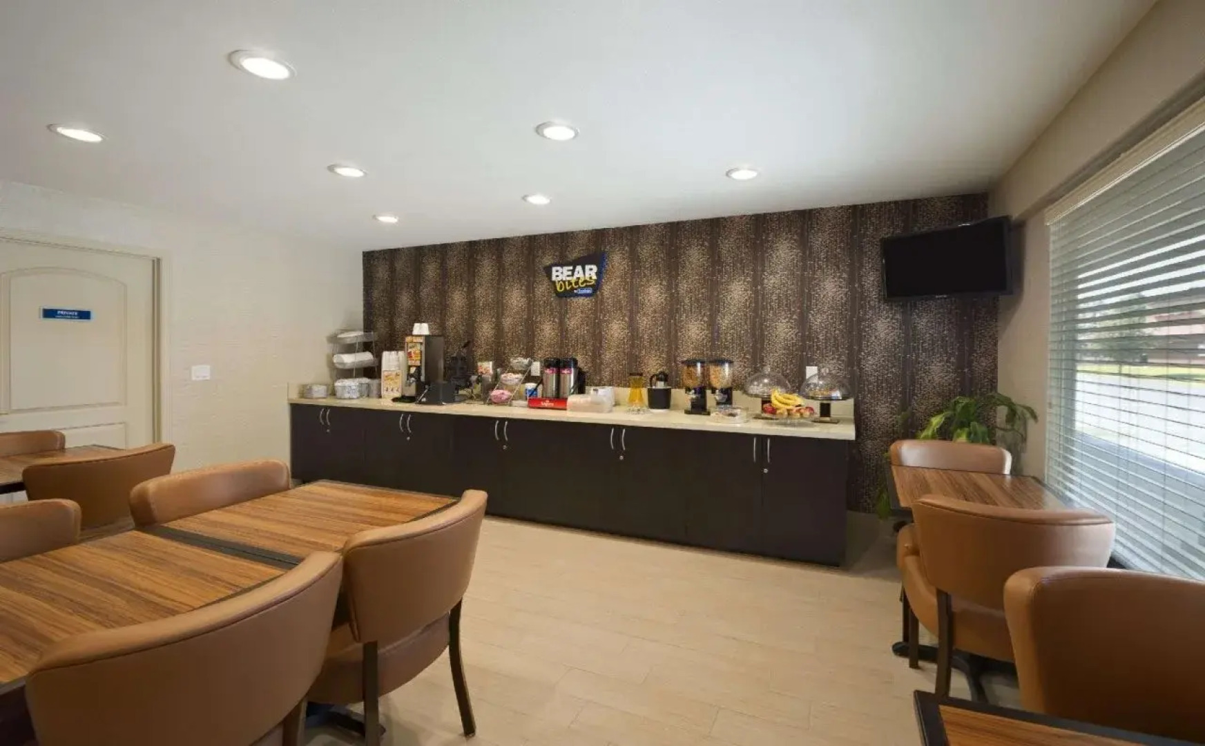 Studio 6 Suites Hinesville, GA