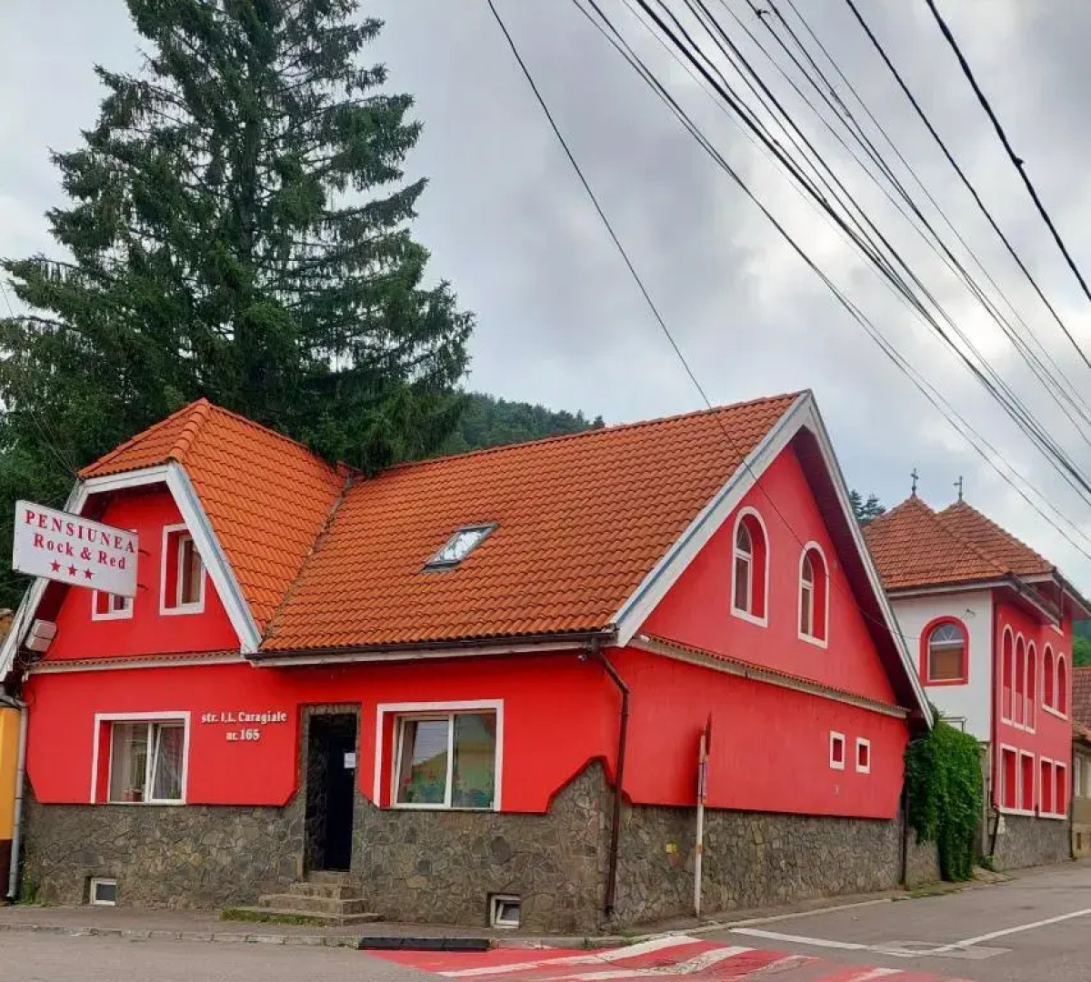 Pensiunea Rock and Red