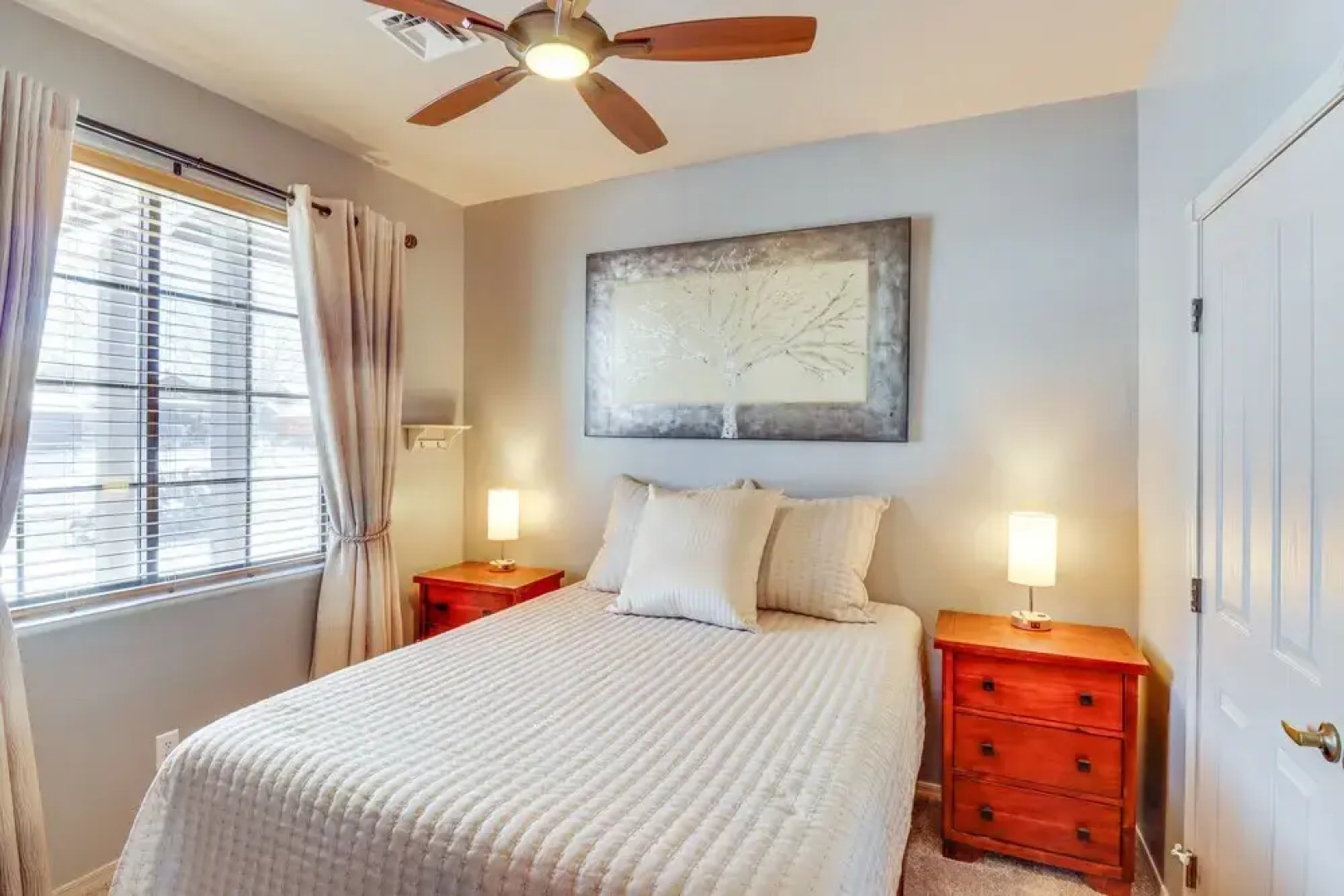 Pet-friendly Overgaard Condo: Porch & Lake Access