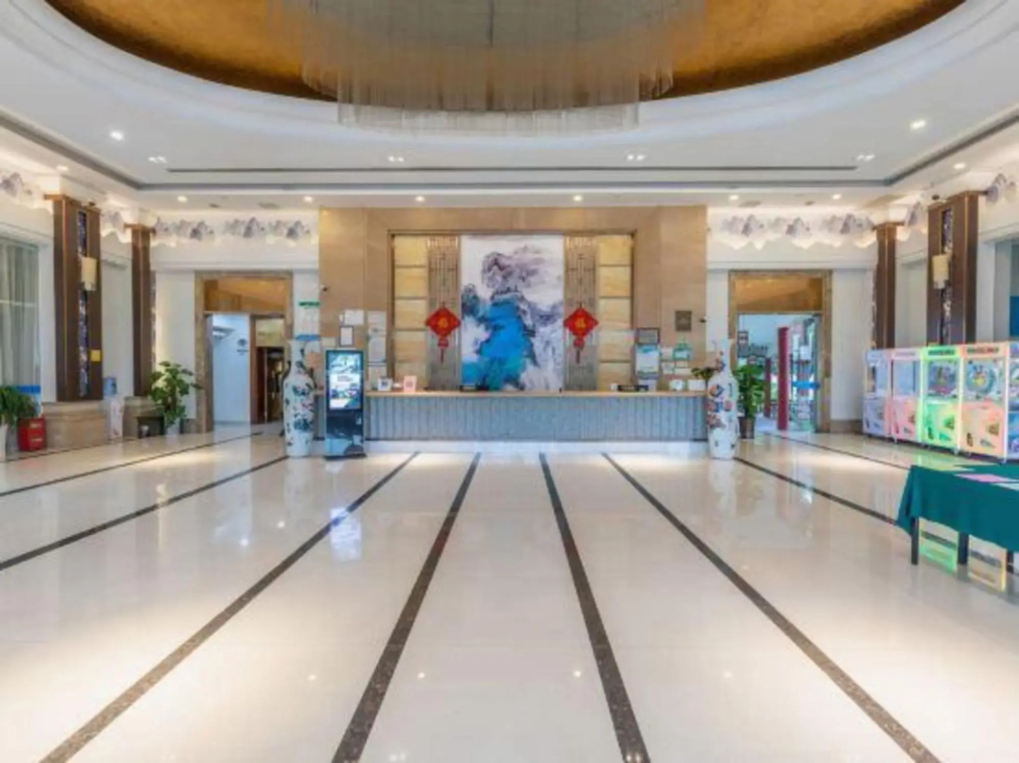 Number One Metropolitan Garden Hotel