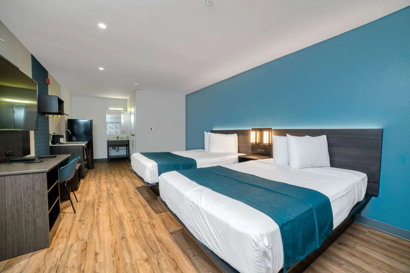 Studio 6 Suites – Stockton, CA – Waterfront