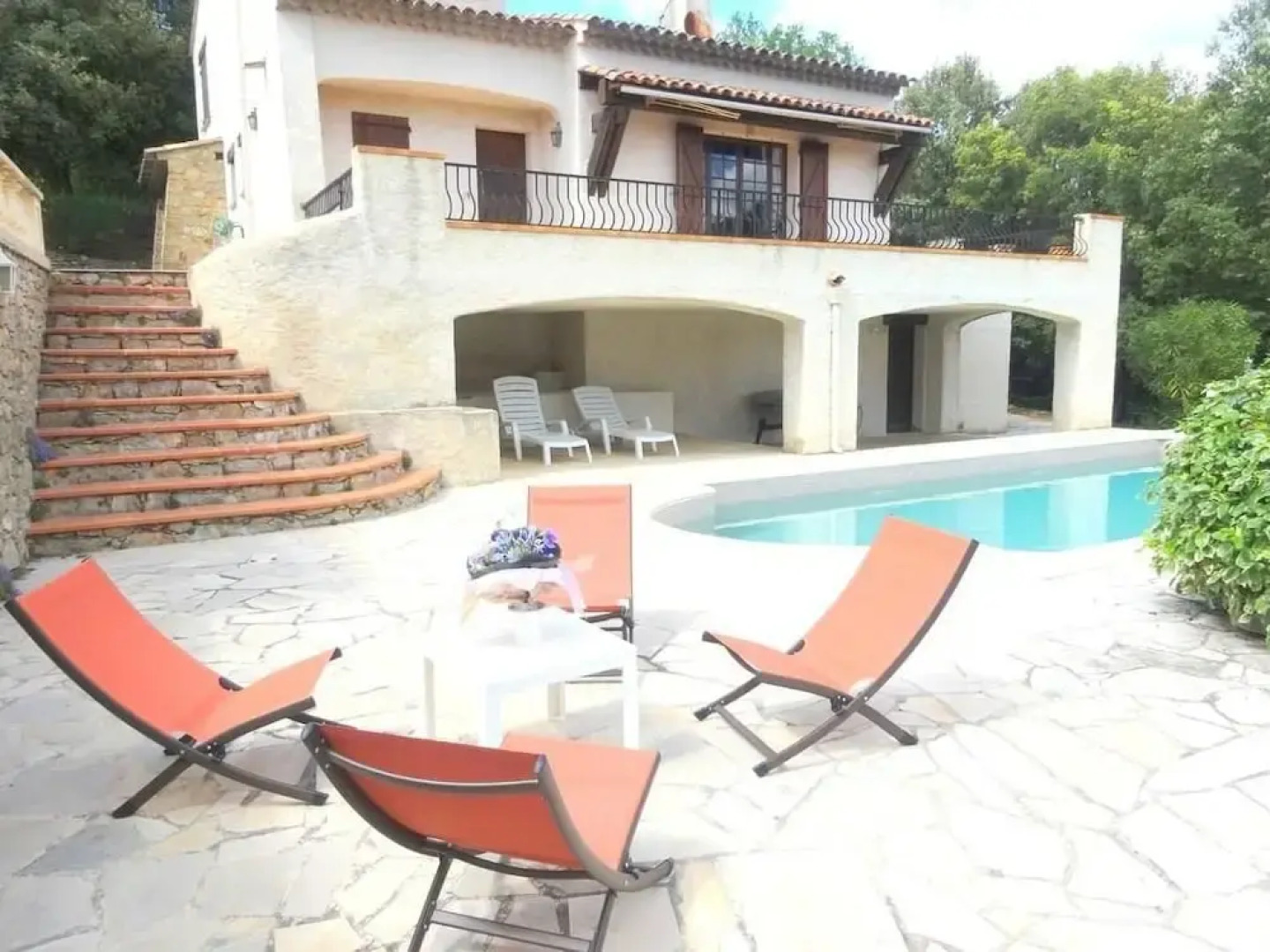 Eaux Vives - Belle Villa De Vacances Dans Un Domaine Privée Du Haut Var