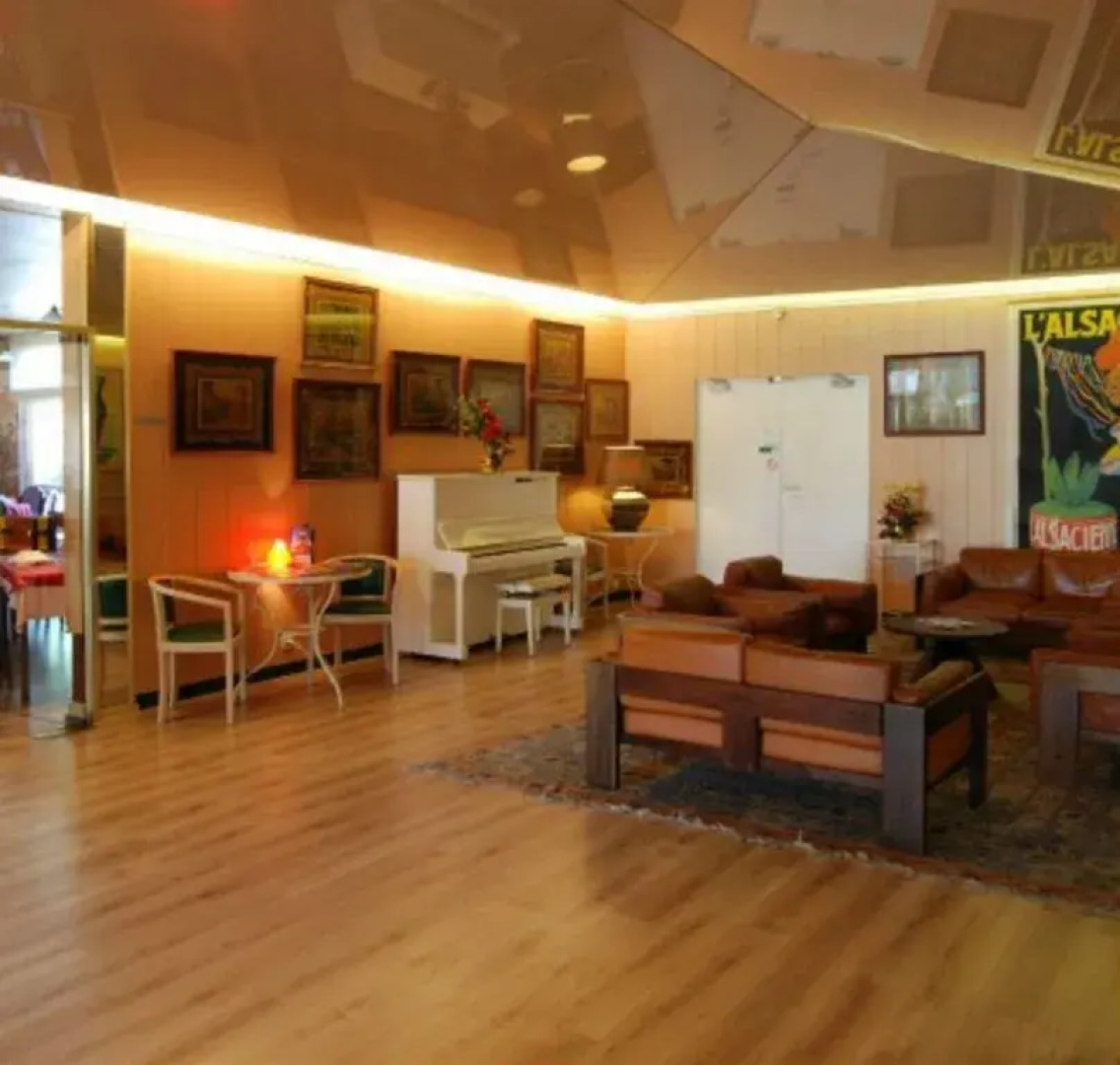 Inter-hotel Des Dhuits