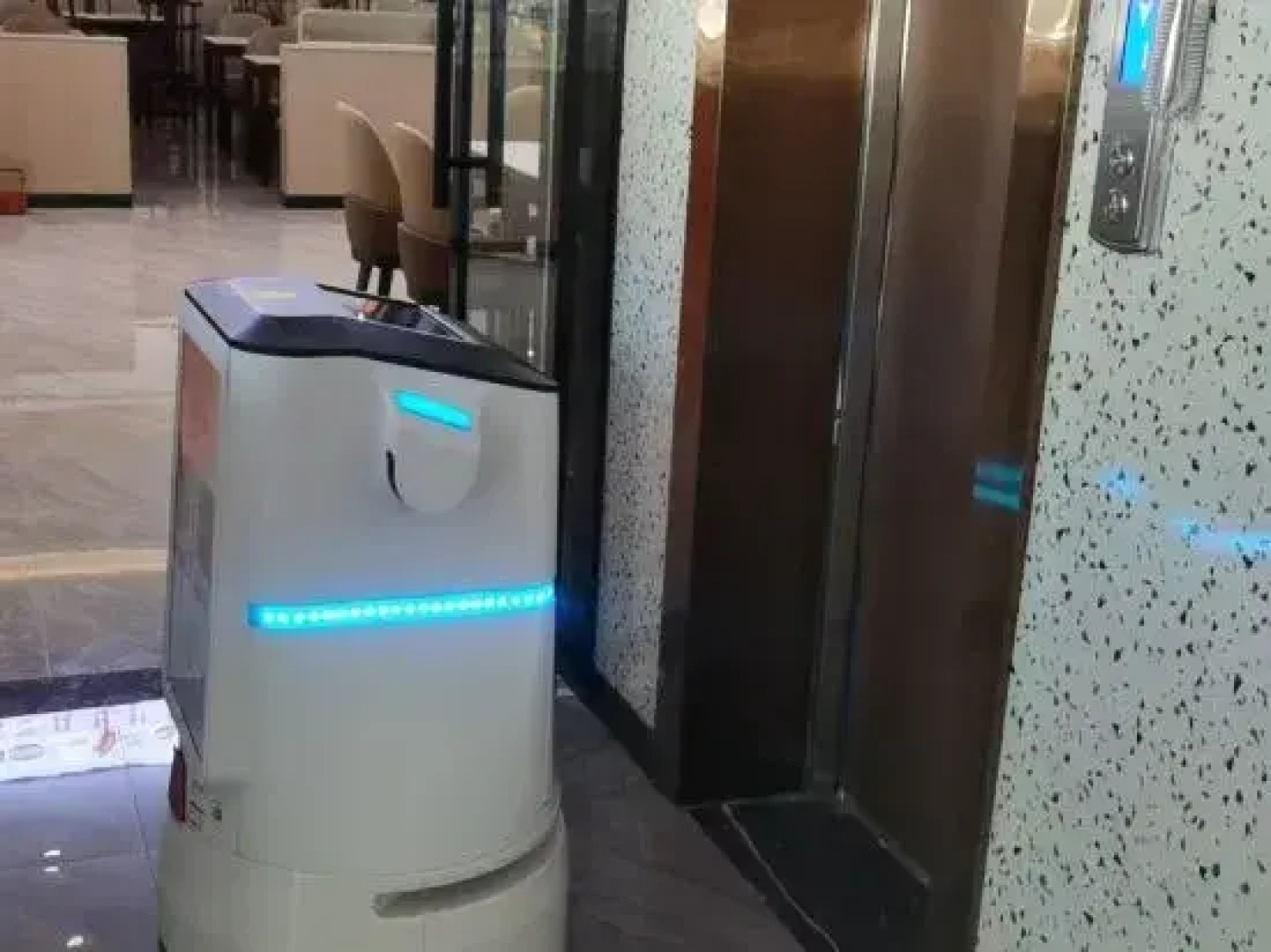 Zhangjiajie E-fashion Resort Hotel