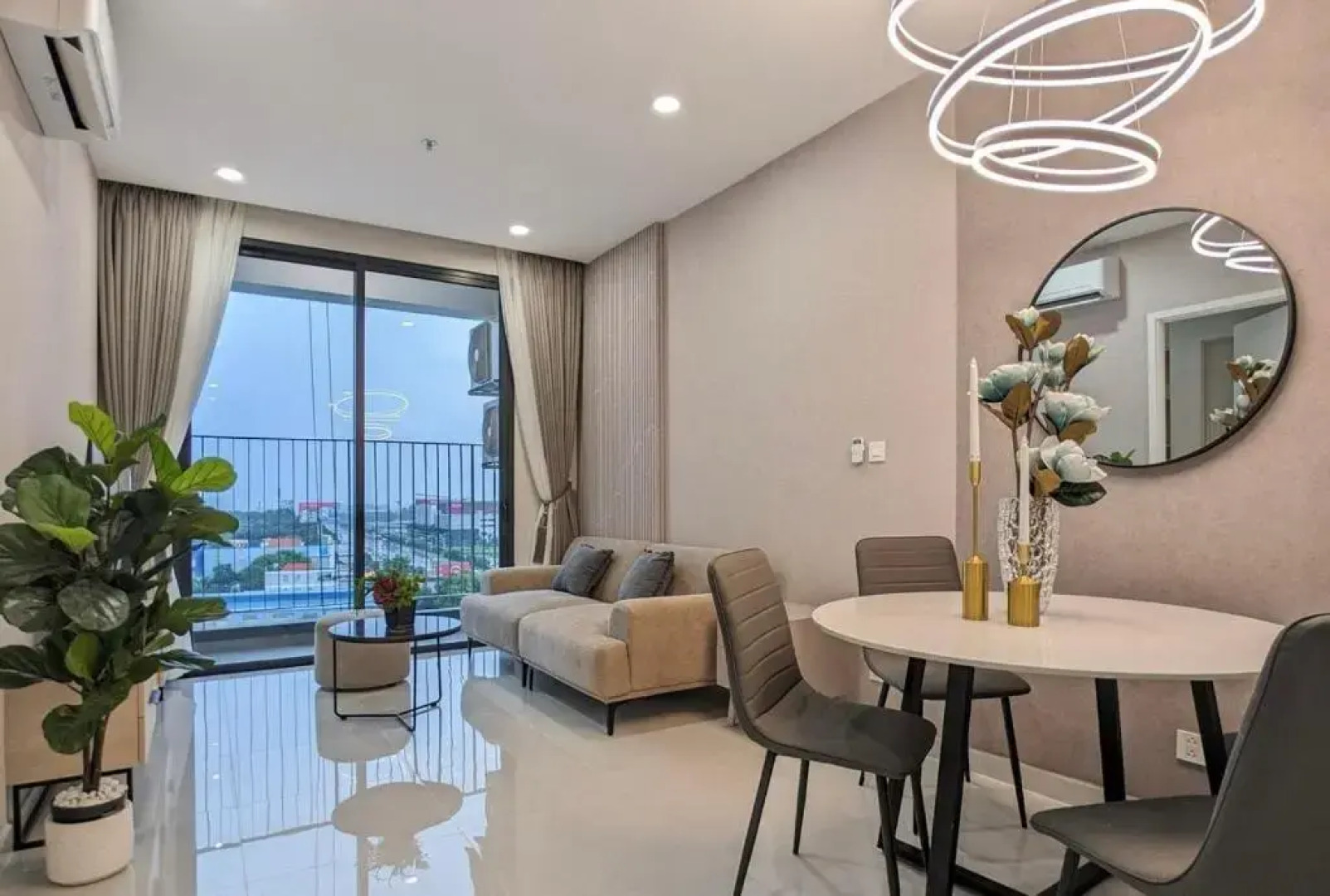 The Emerald Golf View