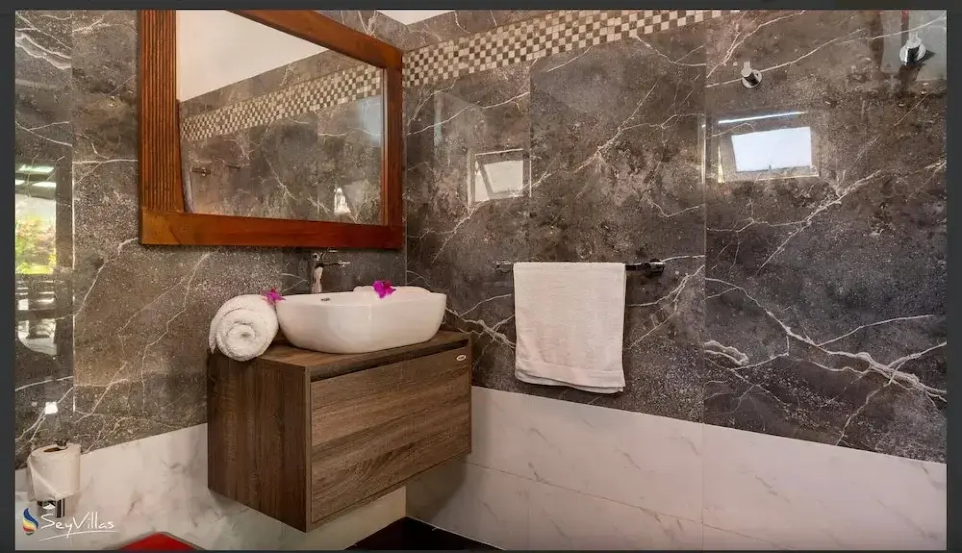 Room-effies Mountain View Villa - Gecko