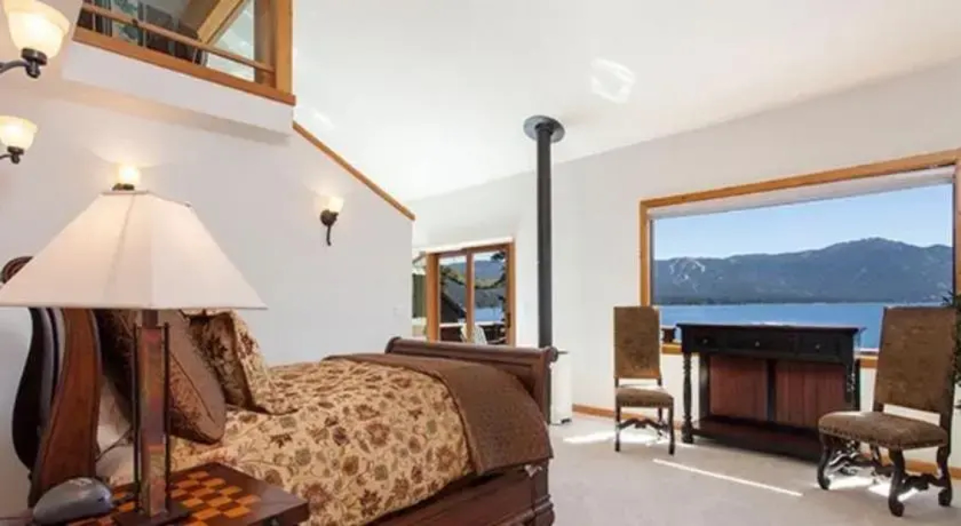 RedAwning Crystal Waters Lakefront