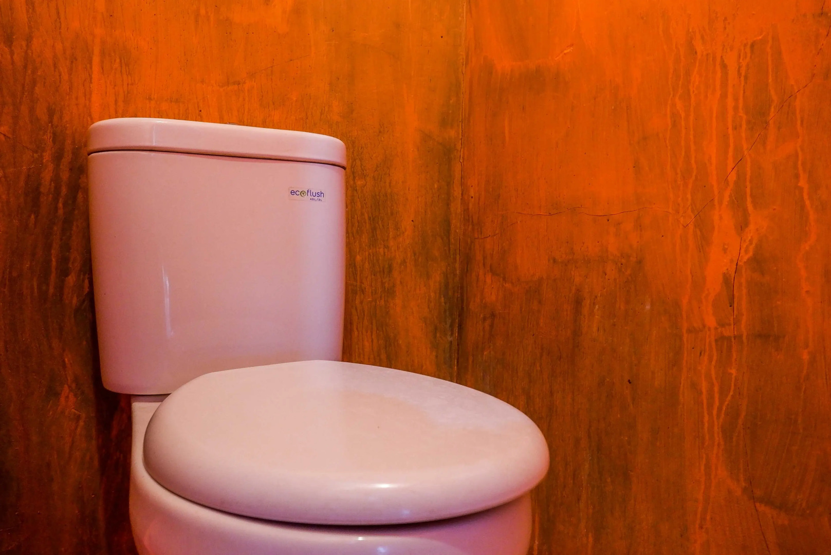 RedDoorz @ Guci Tegal