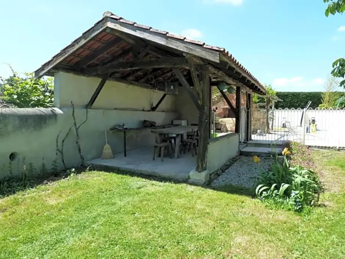 A lOmbre Du Marronnier