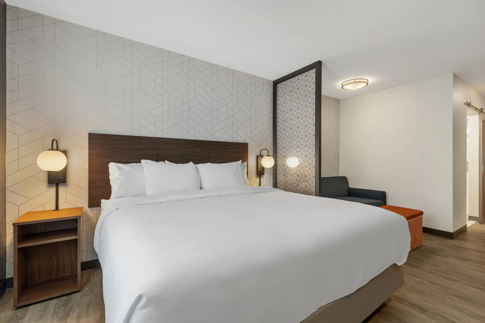 Everhome Suites Corona