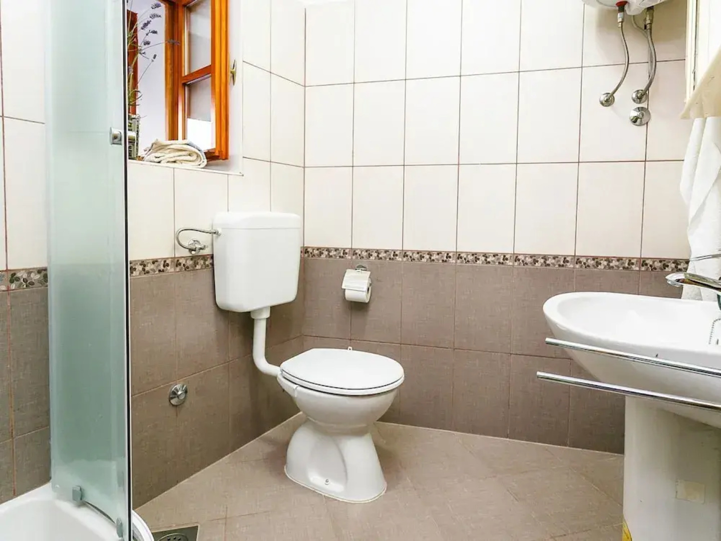 Stone House with Private Pool And Garden in Quiet Place