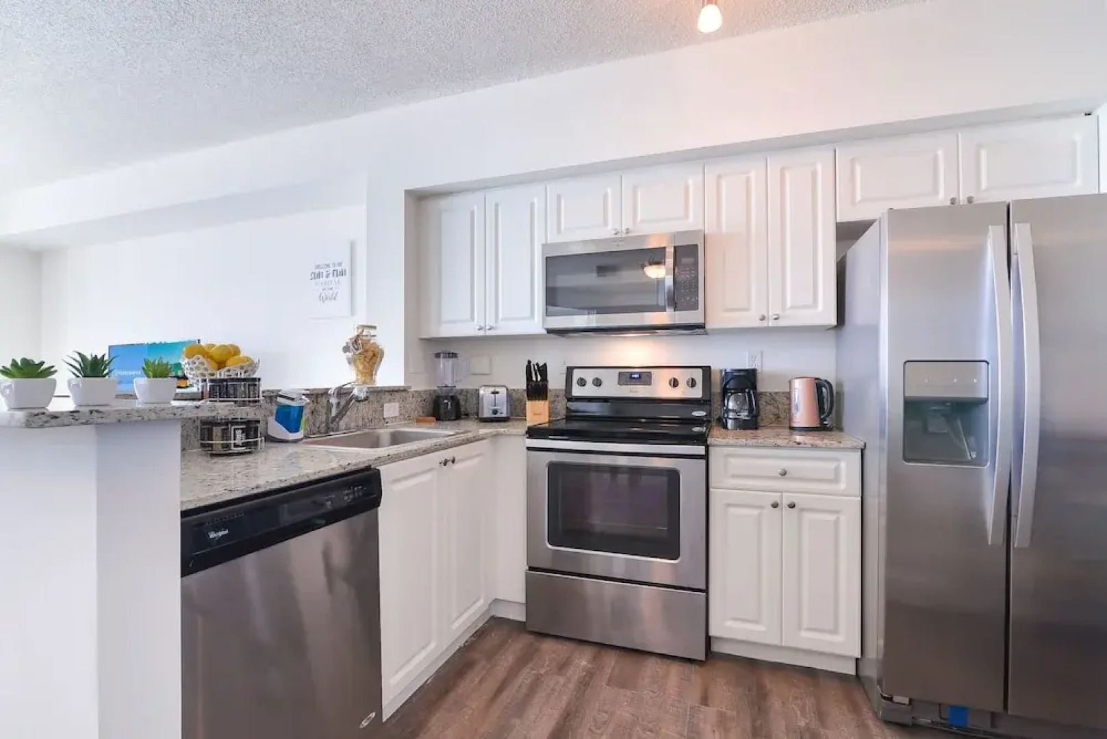 Luxury Sunny Isles Beach Condos by Hosteeva