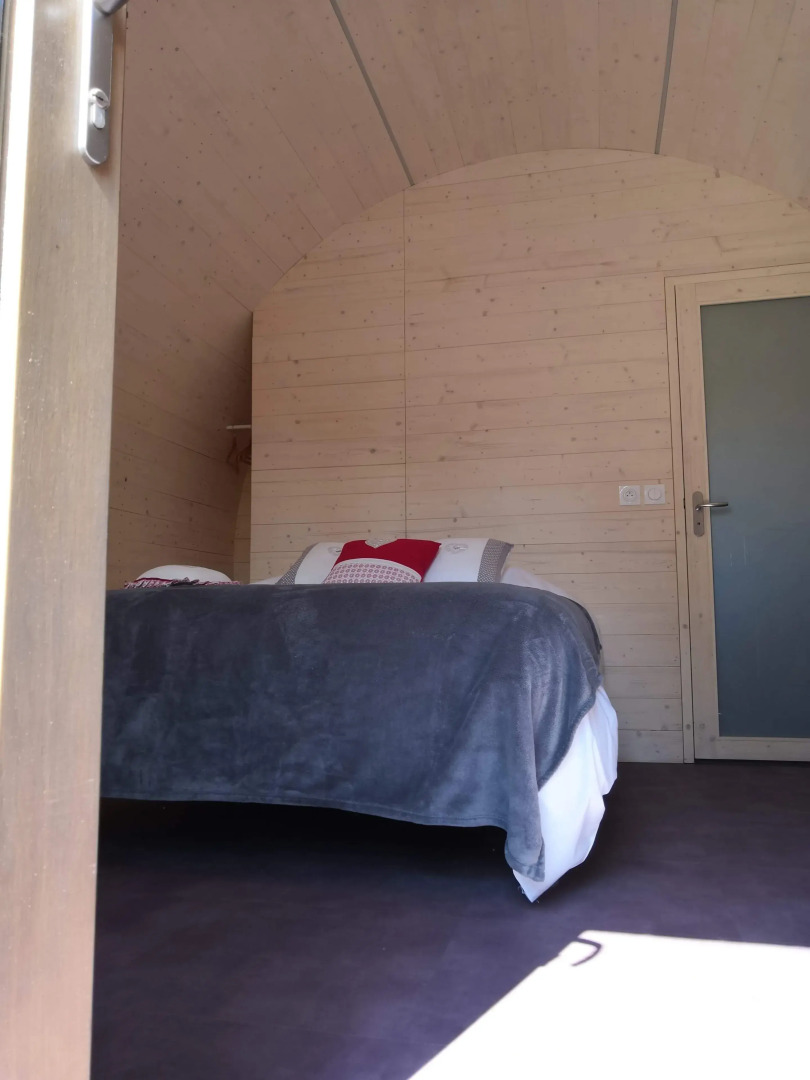 " village tonneaux de tirpoil "