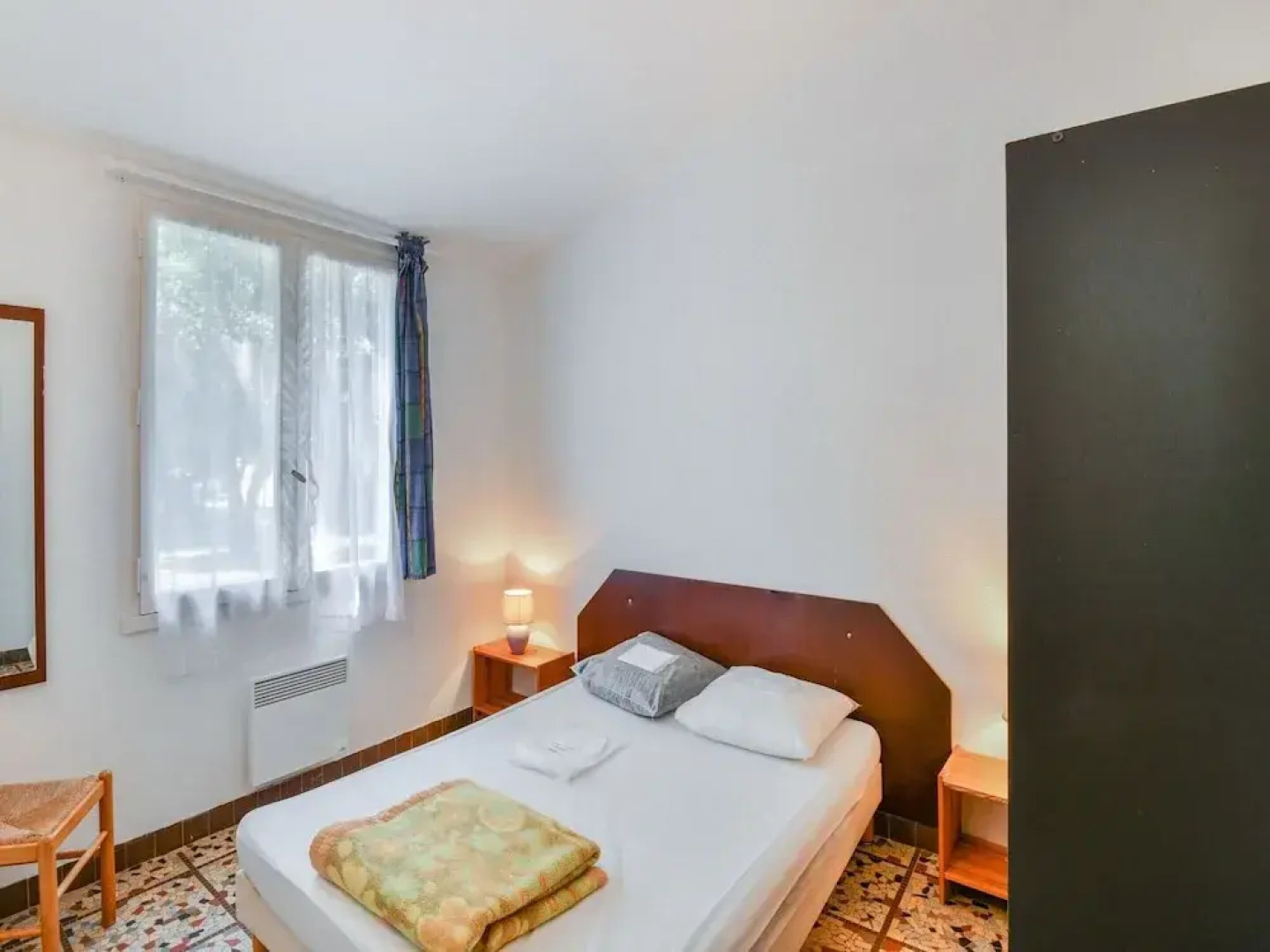 Gite in Holiday Park With Swimming Pool