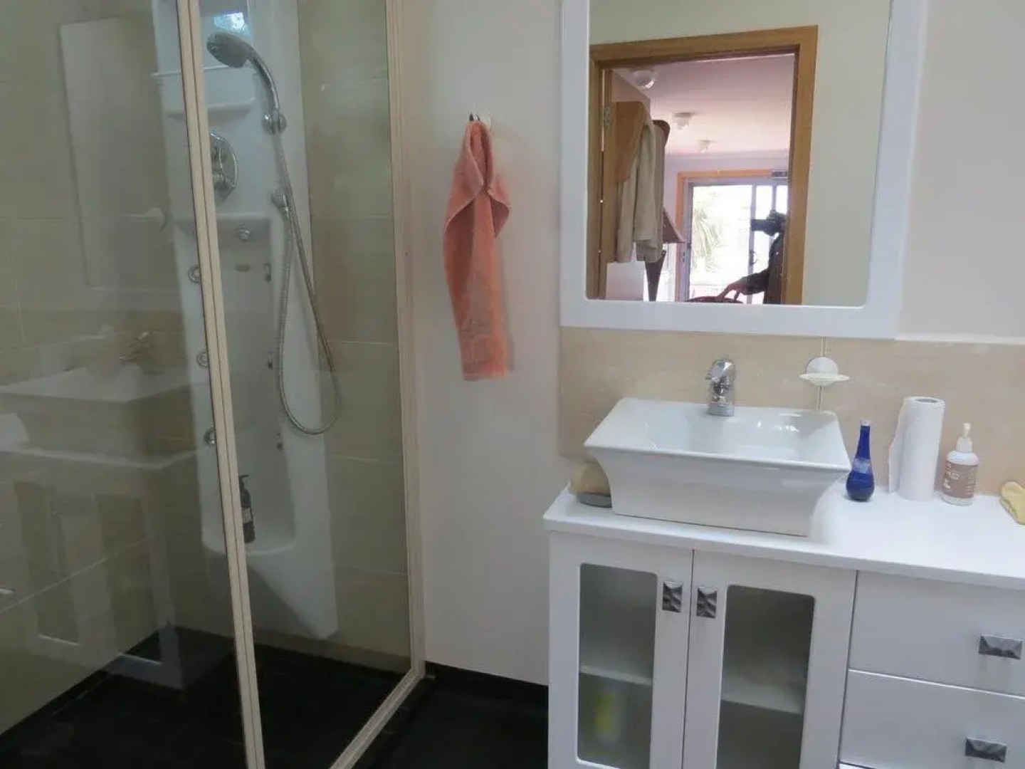 Mountain Seas Lodge and Vistas Restaurant