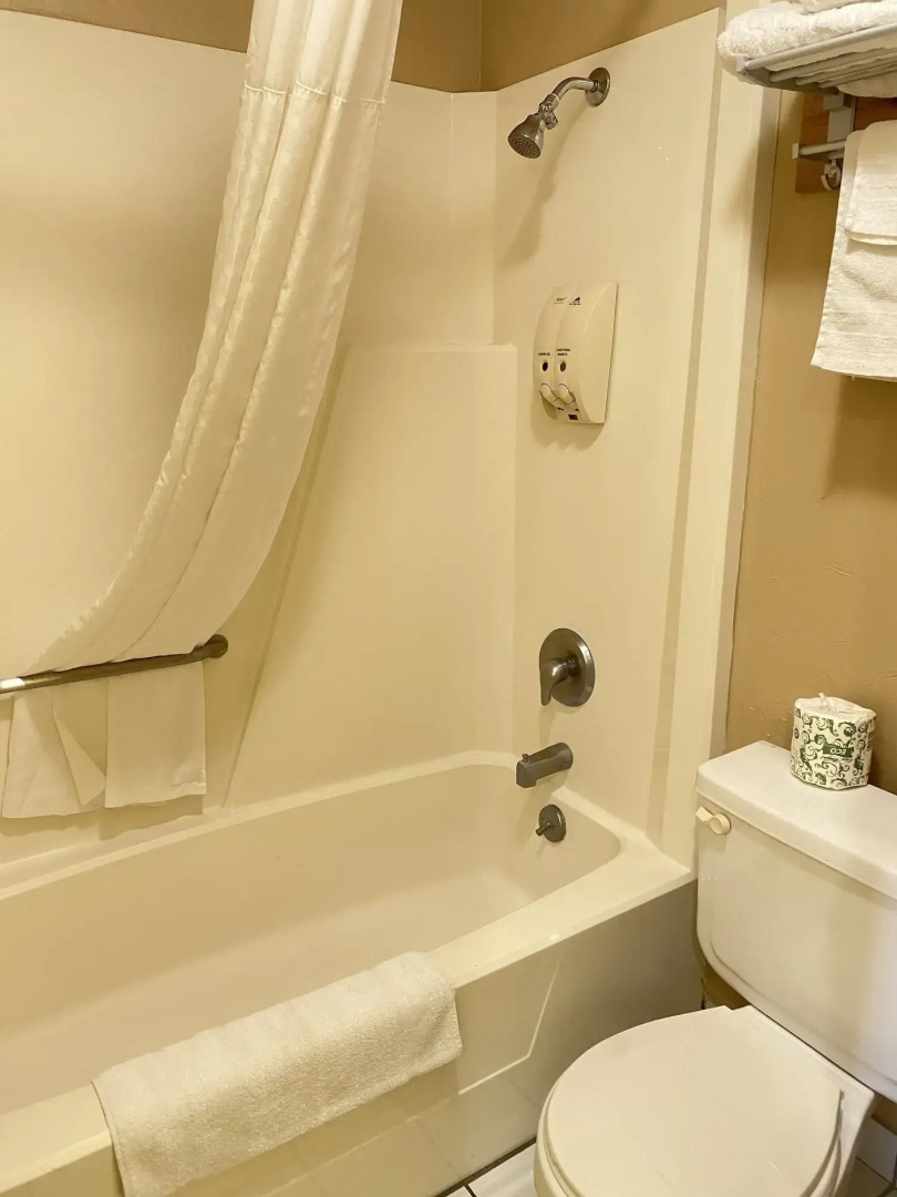 Americas Best Value Inn The Legends Inn