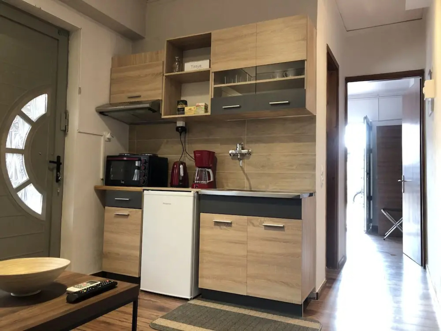 Lemon Tree Suites Near ATH Airport