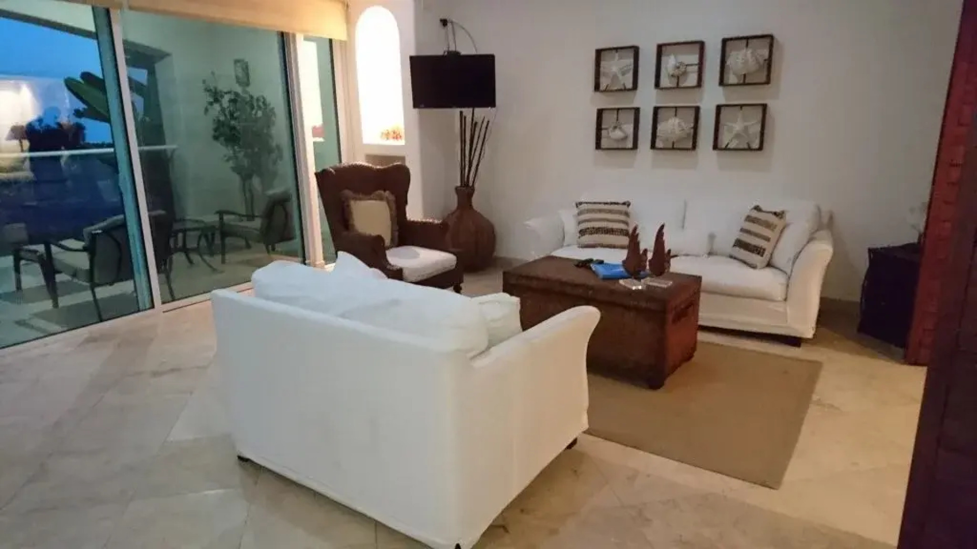 Las Olas Resort and Spa