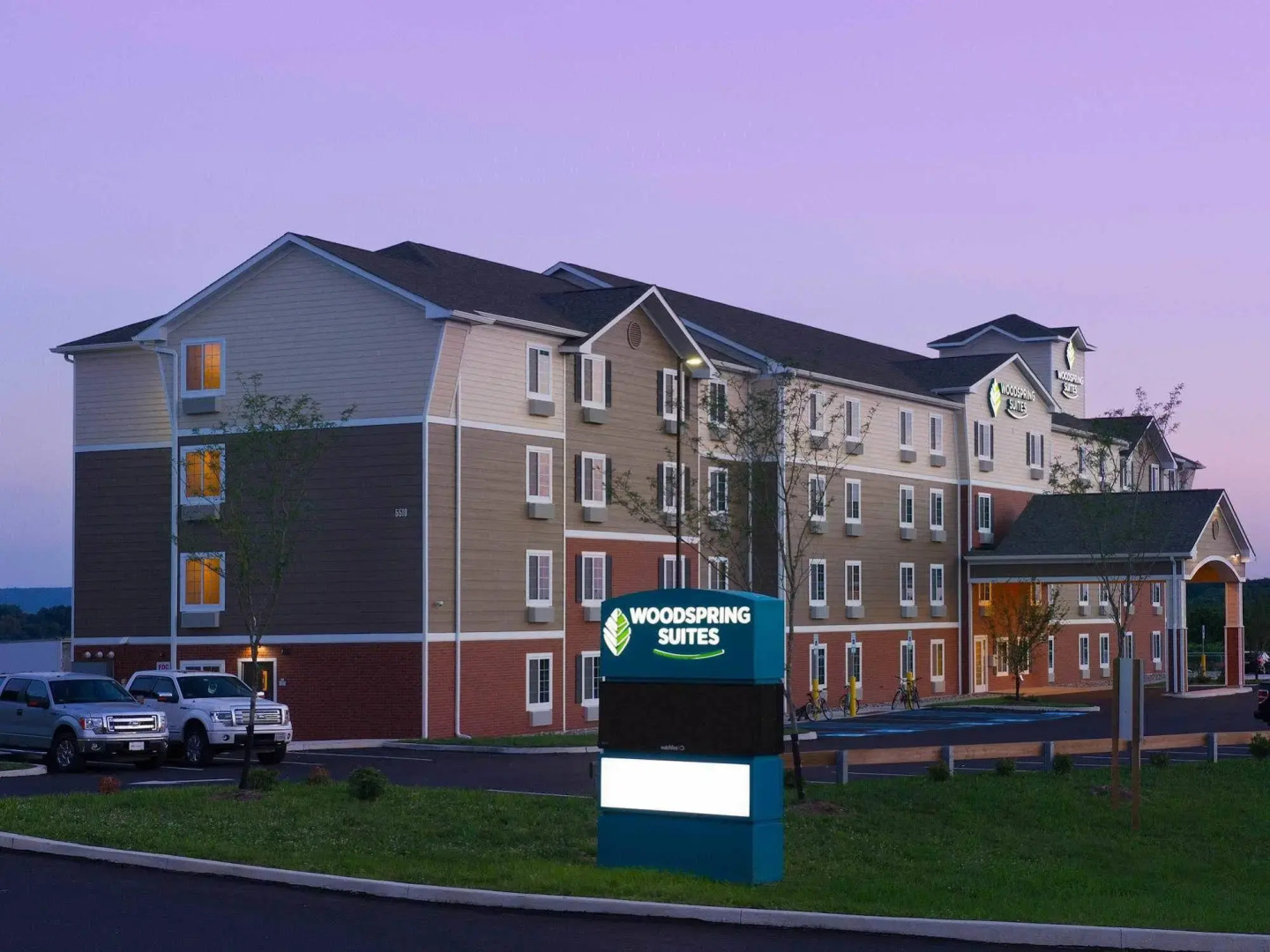 Extended Stay America Select Suites - Akron - South