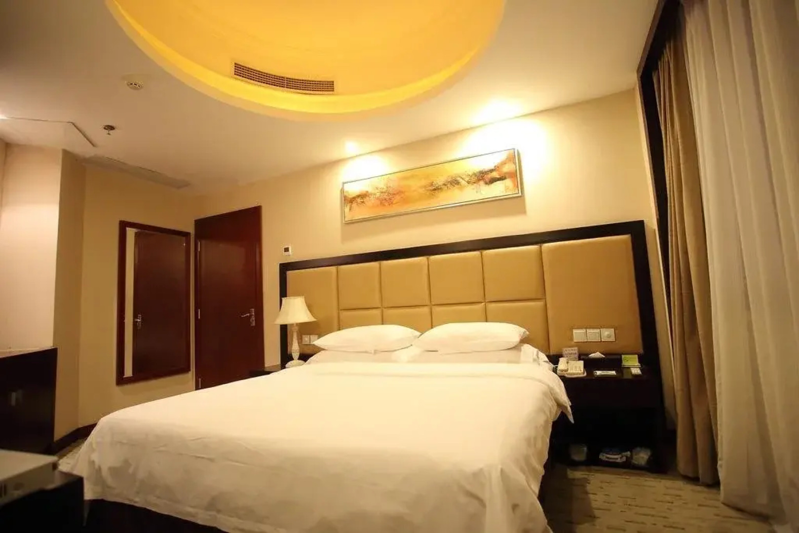 Wassim Hotel JiaXing