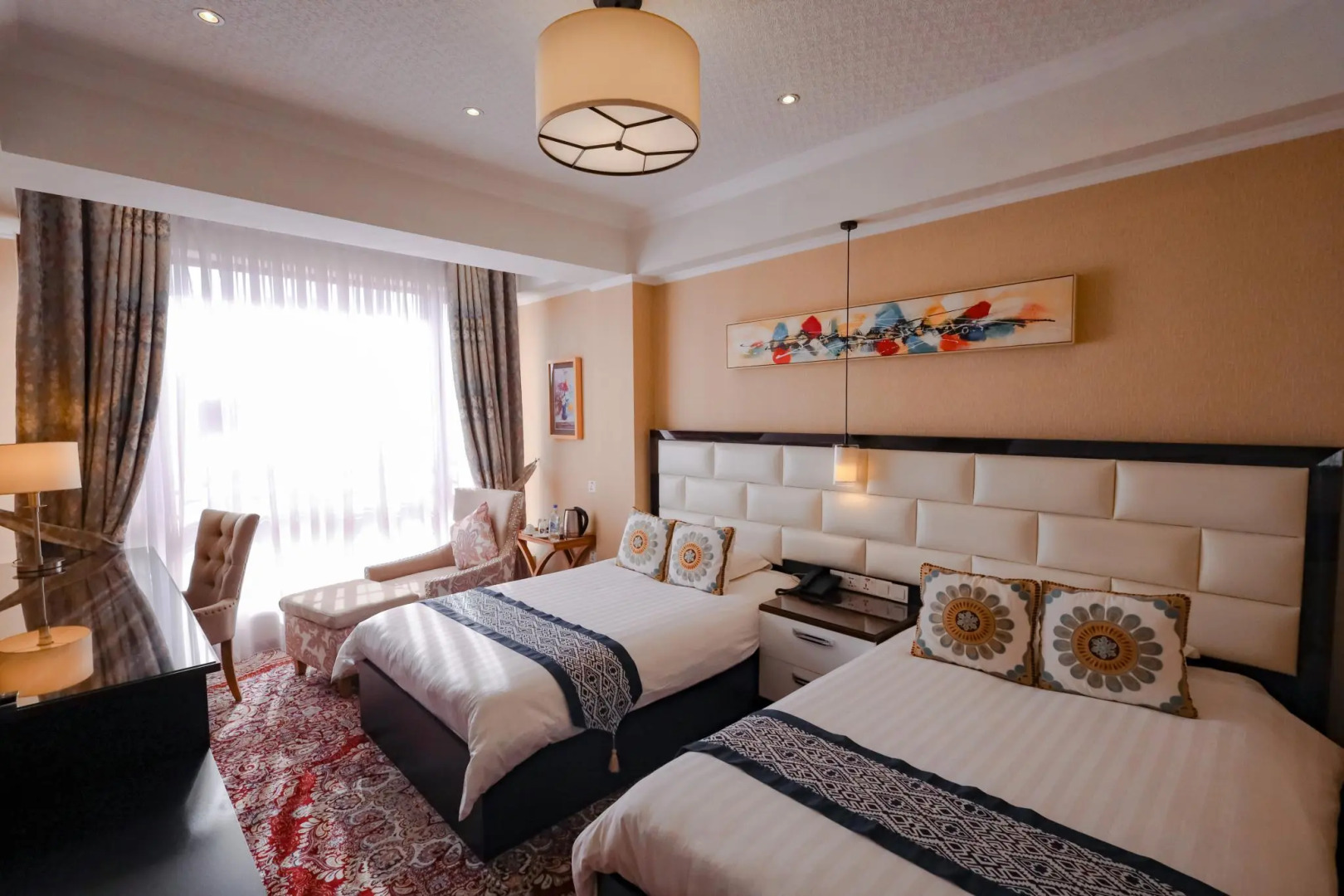 Отель Атлас