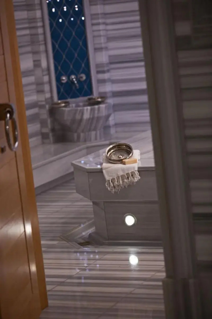 Renaissance Izmir Hotel