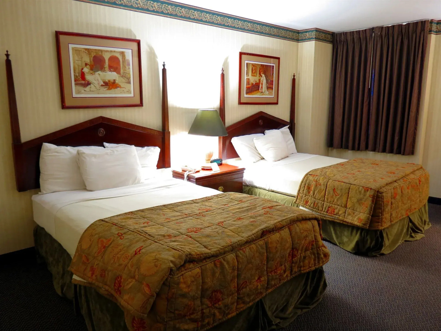 The Mclure Hotel & Conference Center