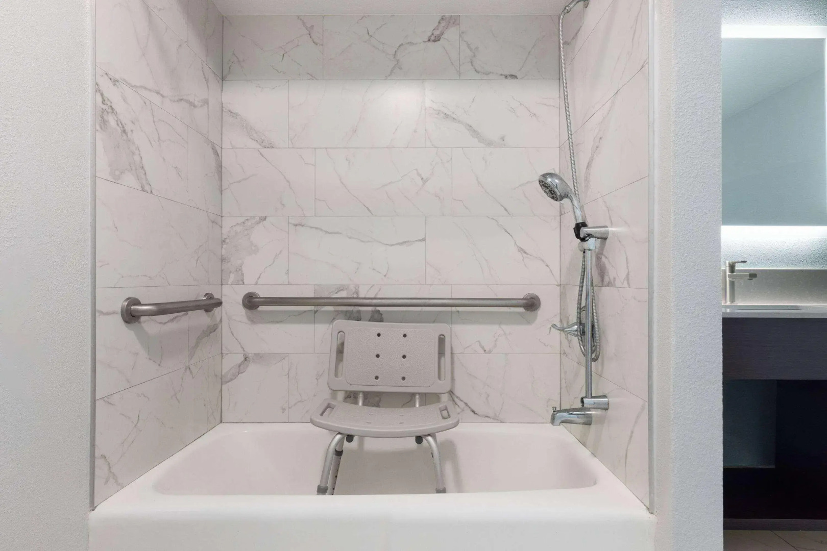 Red Lion Inn & Suites Lemoore