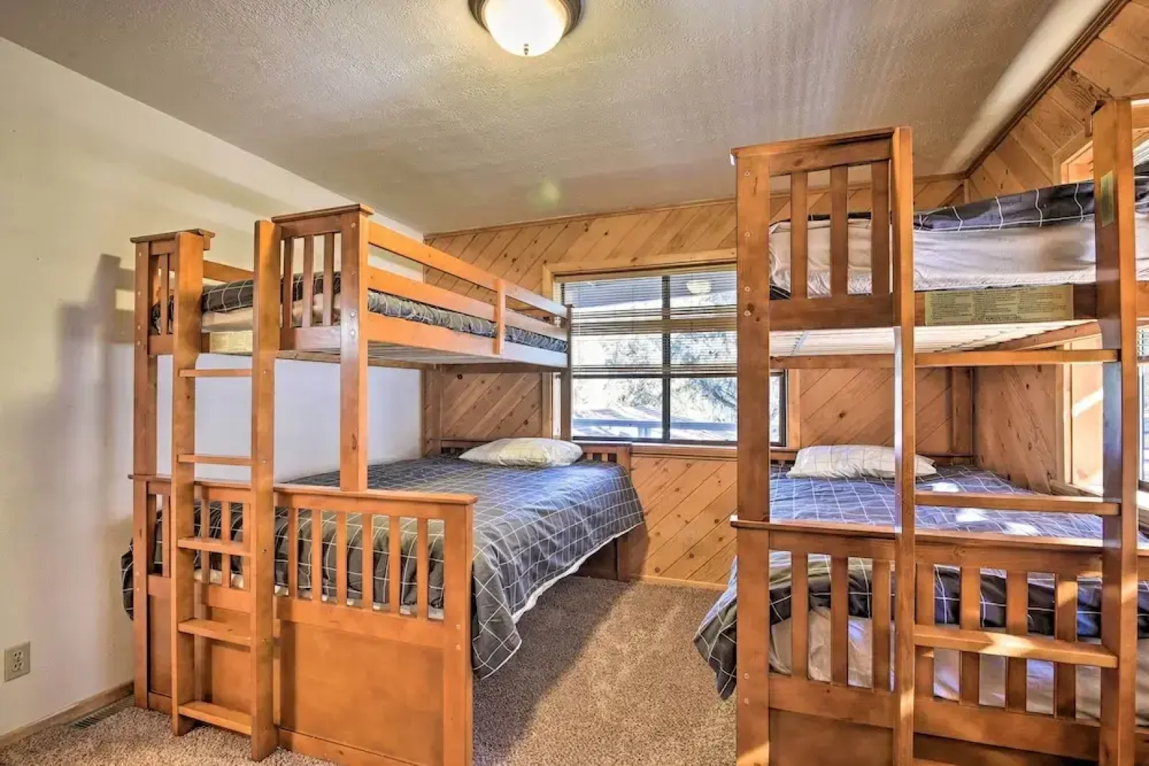 Luxe Escape w/ Decks, Mtn Views, Game Room!