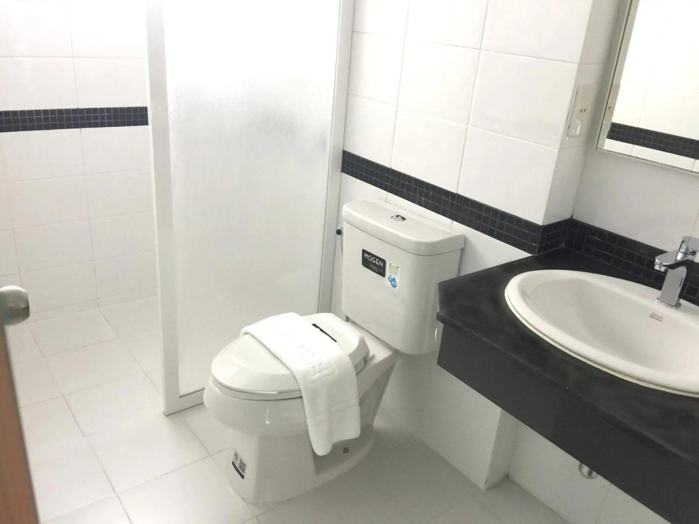 Fullroom 77 Srinakarin