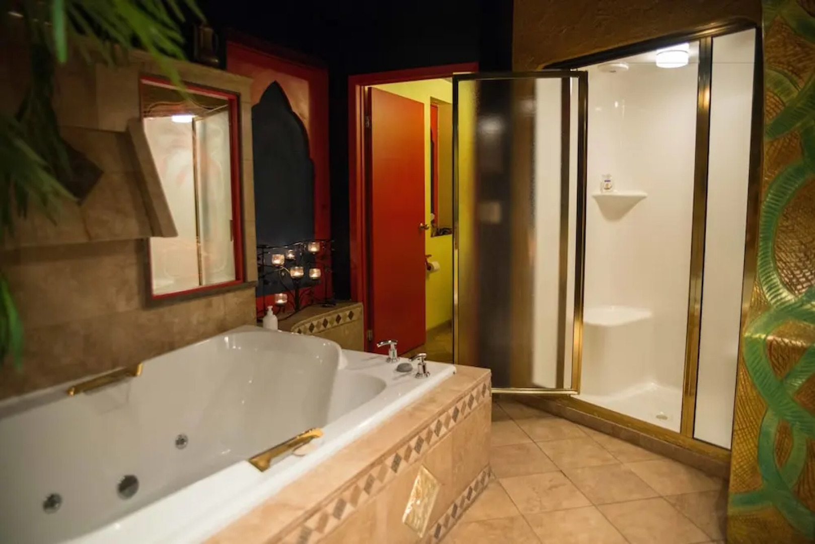 Mariaggi's Theme Suite Hotel & Spa