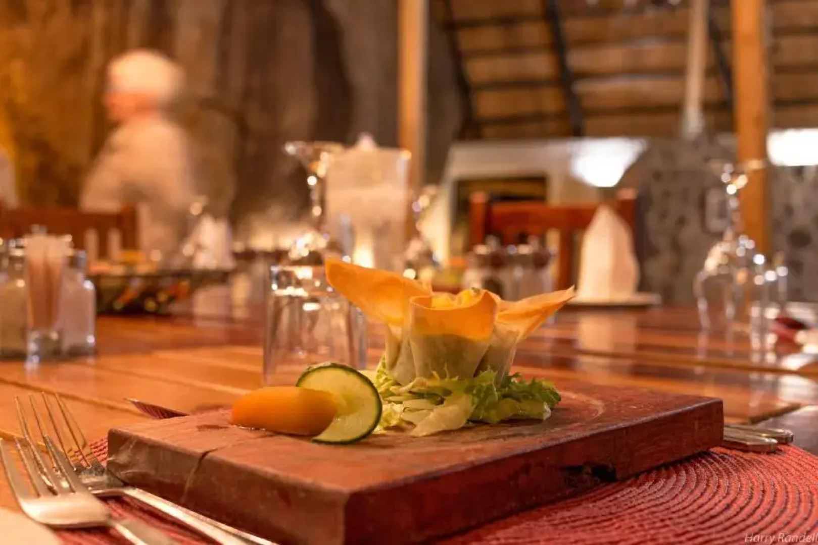 Big Cave Camp - Lodge On The Rocks