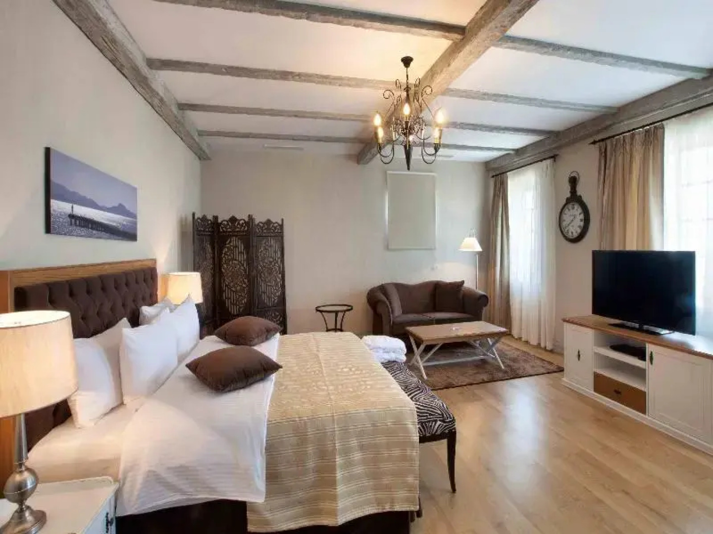 Sakit Gol - Silent Lake Hotel