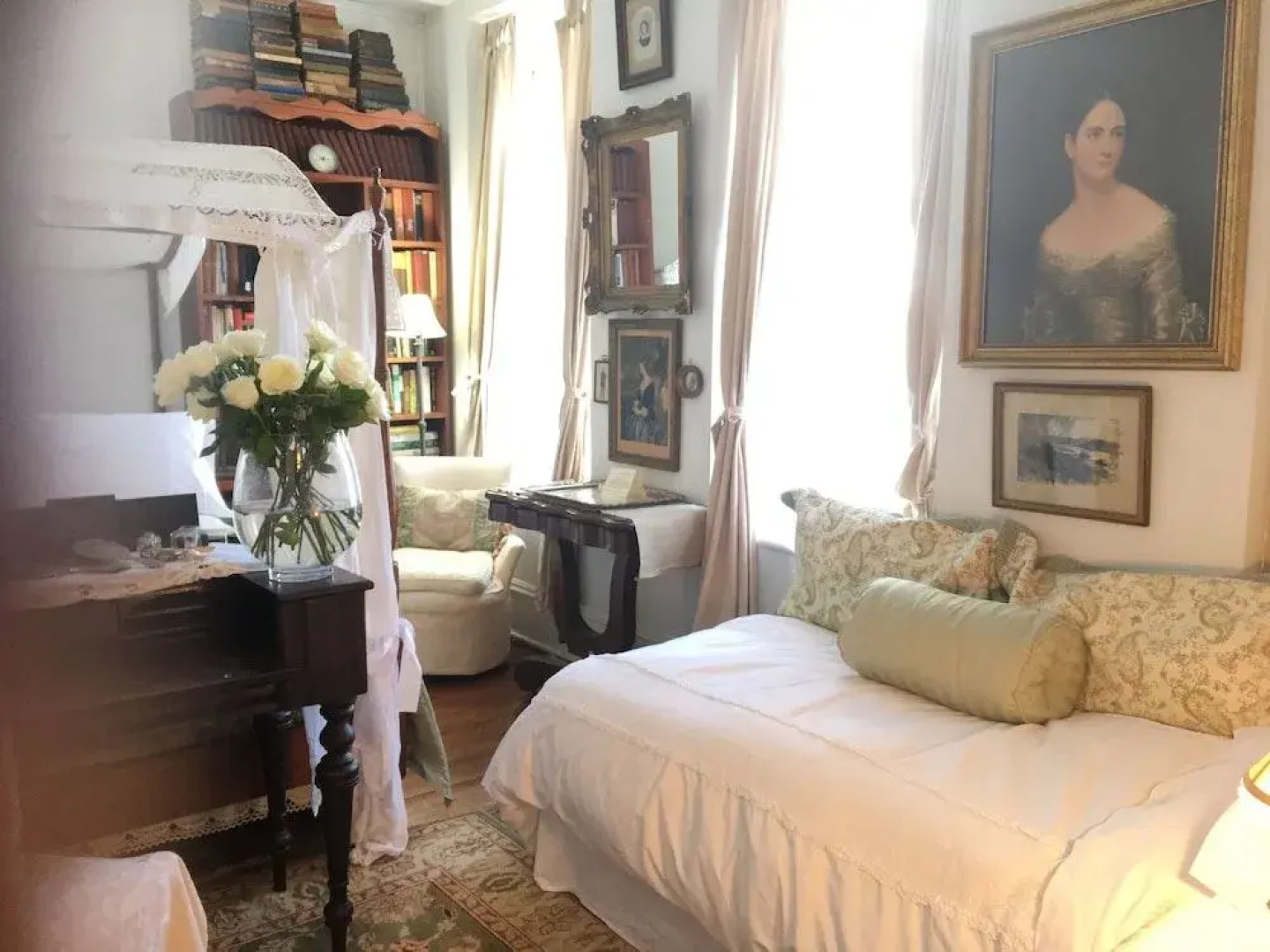 Church Des Artistes Guest House