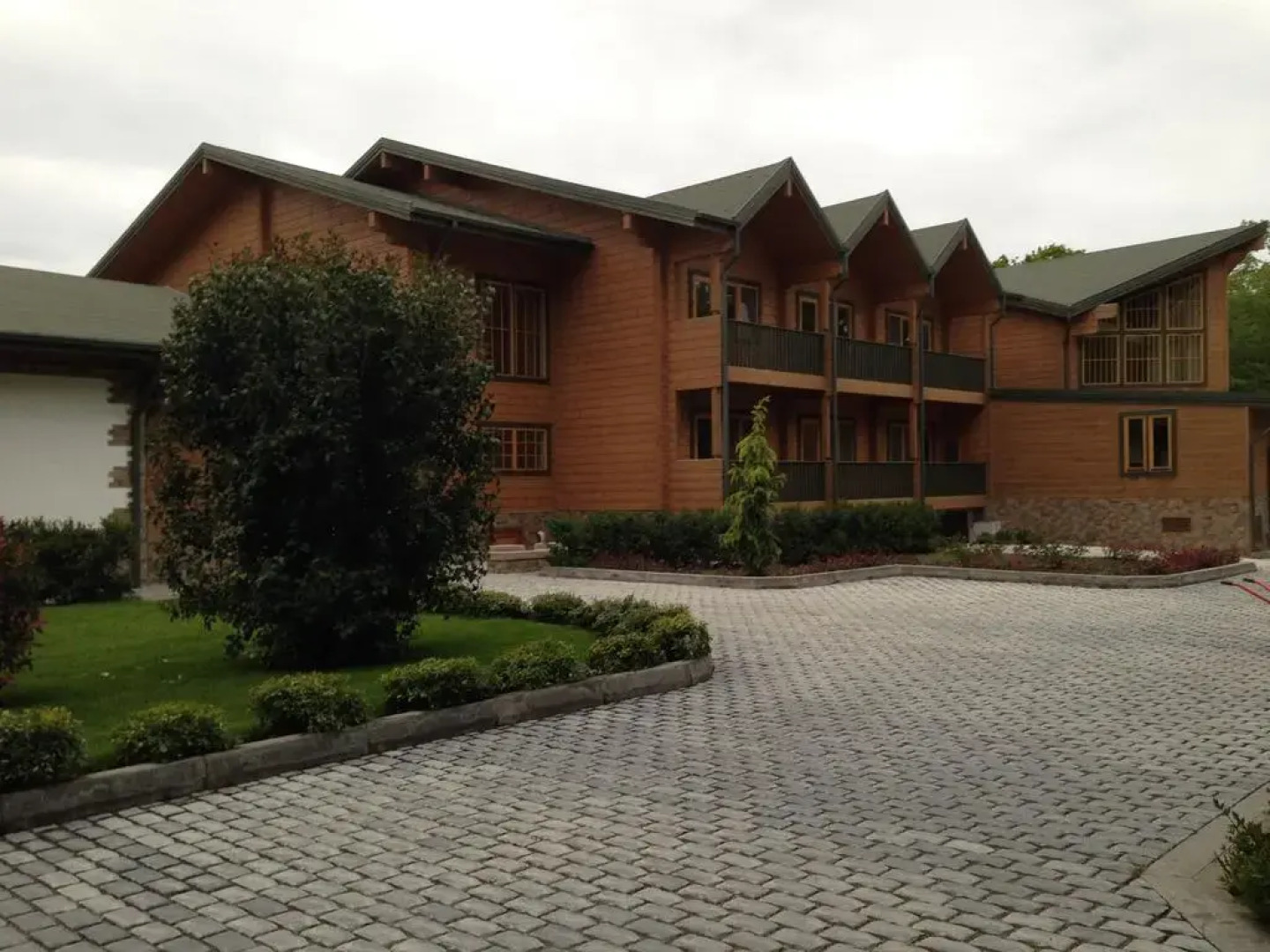 River inn Resort & SPA Nabran