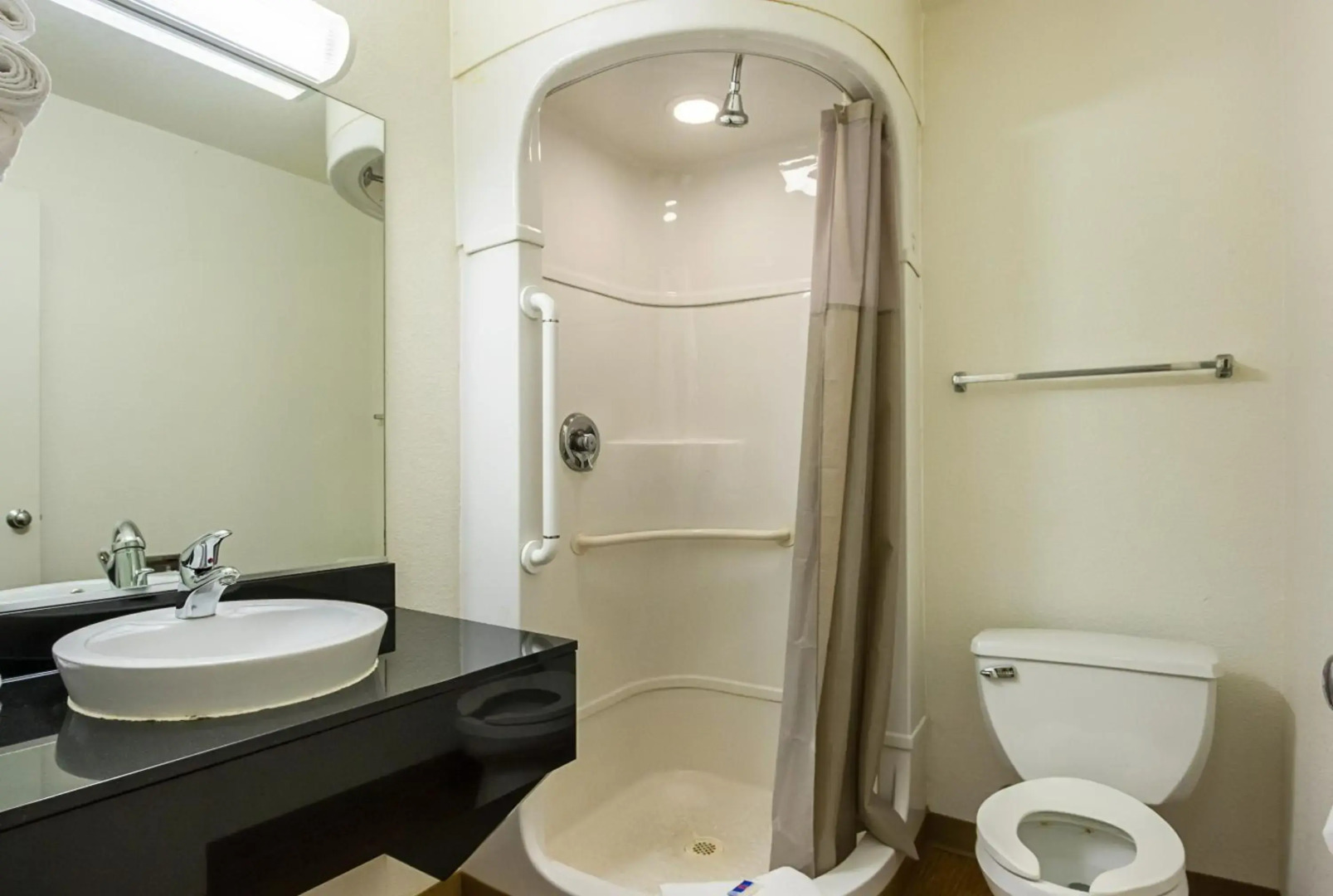 Motel 6 Rochester, MN