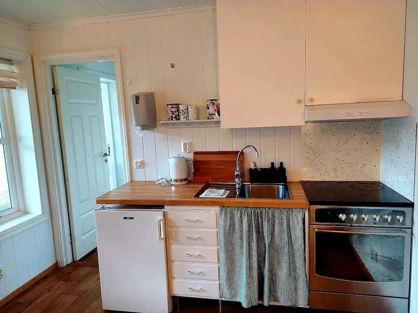 Eidfjord Riverside Apartments & Glamping