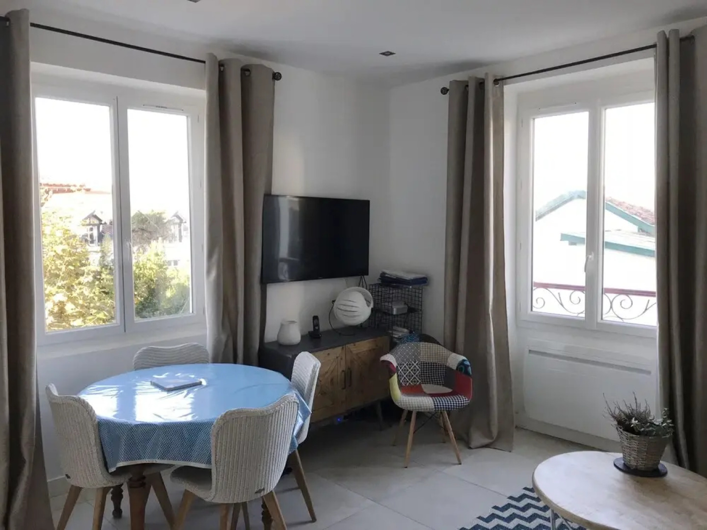 T2 45 M Near Coast Of The Basques