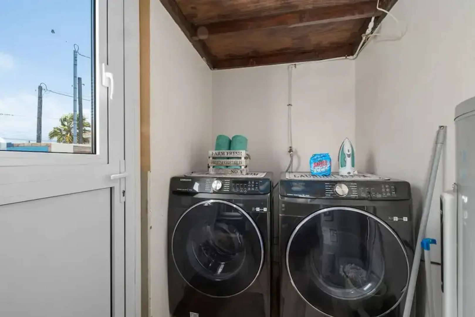 3br2ba Great Location Private Pool Amenities