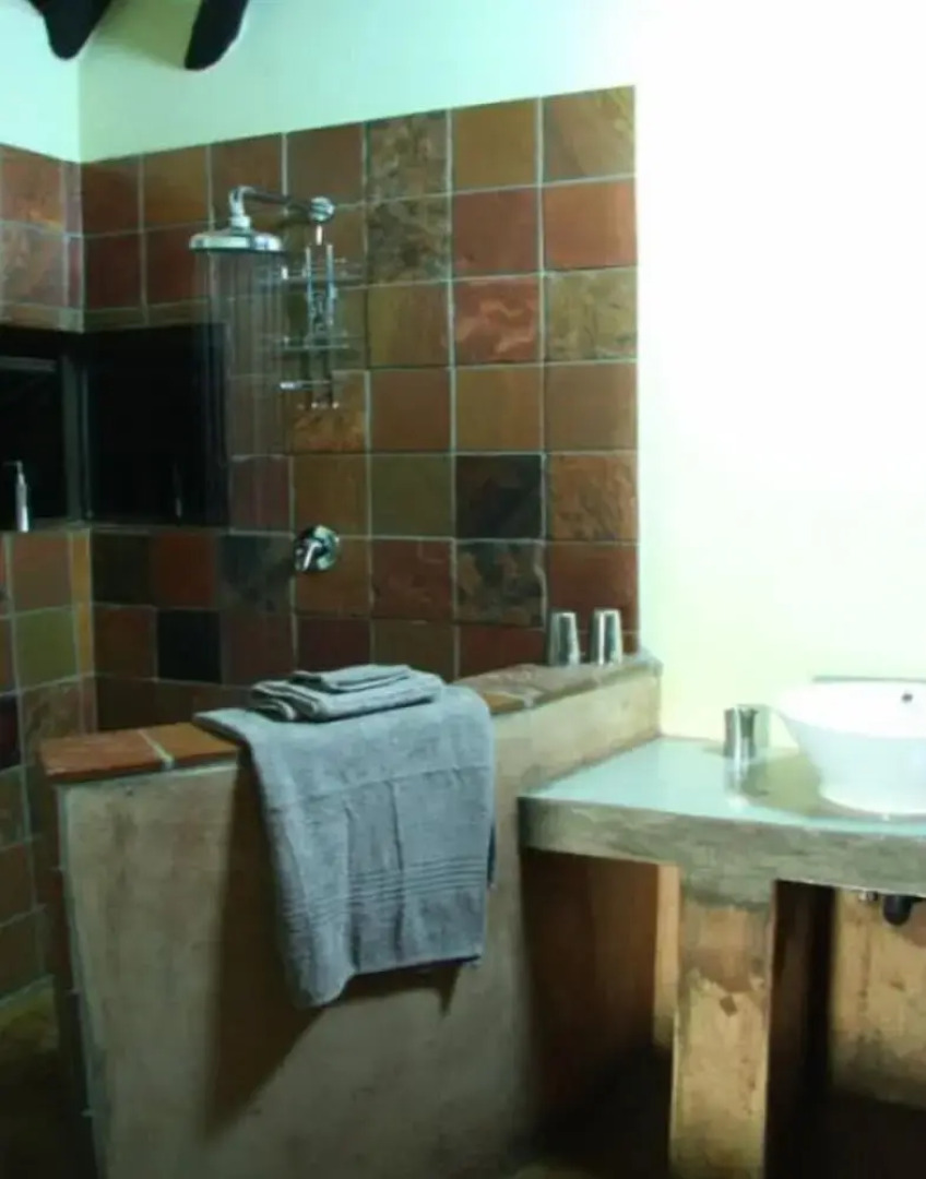 Leselo La Bontshi Lodge