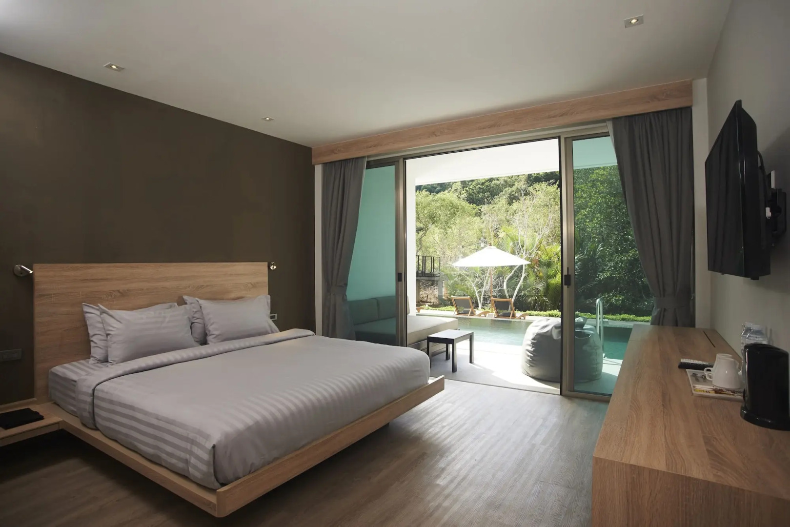 Moonlight Bay Resort