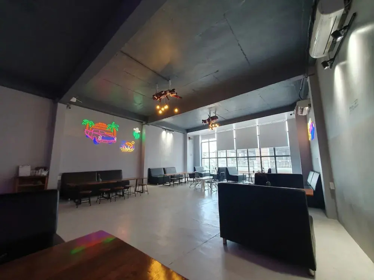 Hero Hostel & Billiards